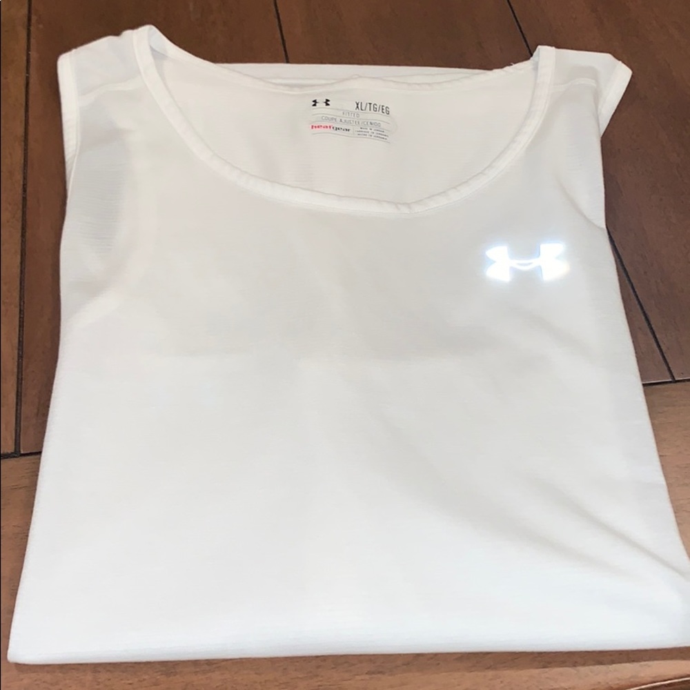 Under armour tank heat gear XL